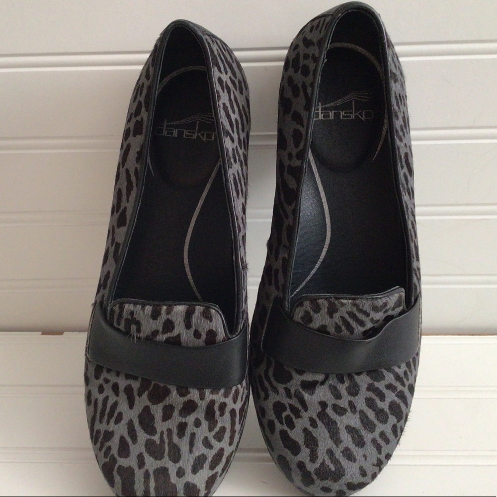 Dansko Oksana Black Calf Hair Loafer 37